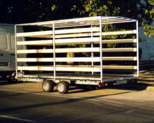 Close Dual axle trailers