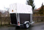 Horse carrier trailers